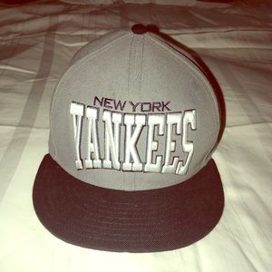 New York Yankees fitted flat-brimmed hat